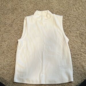 Gap sleeveless top